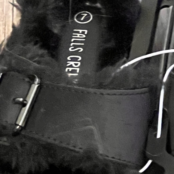 🎈🎈NWT FURRY IMITATION BIRKENSTOCKS - Picture 3 of 4